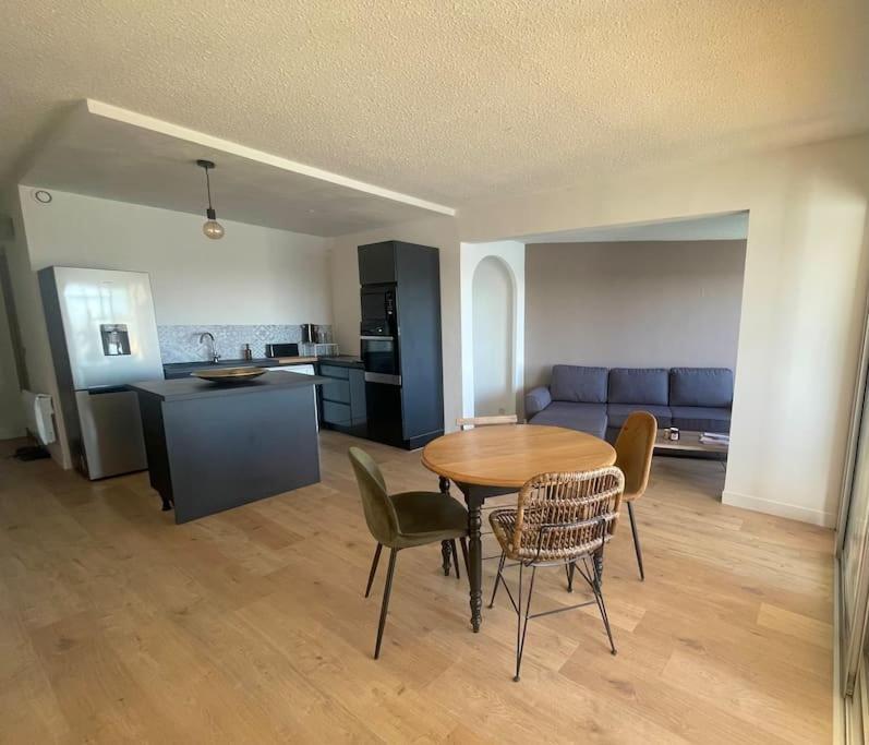 Appartement Vue Sur Le Port Gruissan Luaran gambar